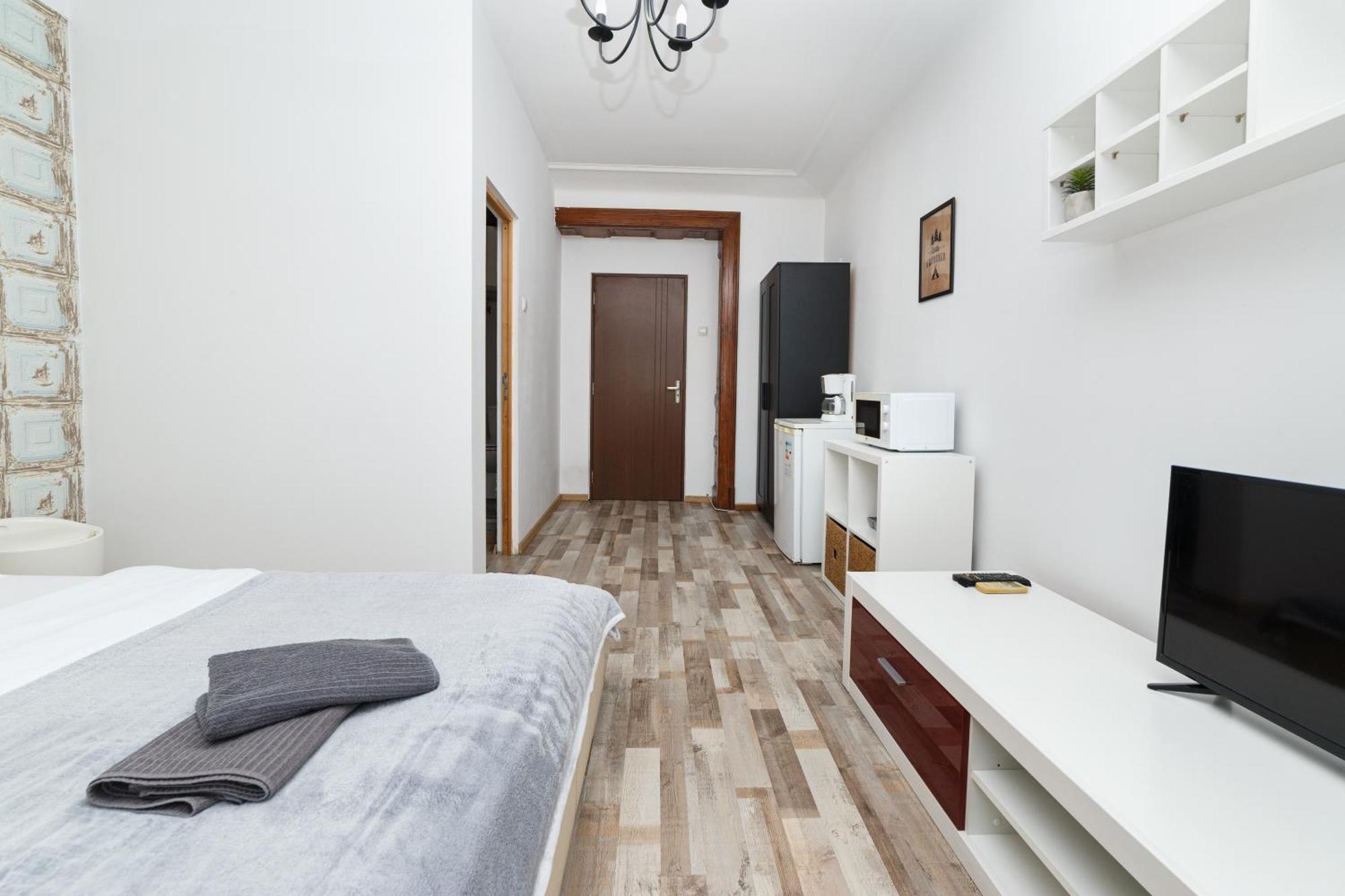 Color Apartments Blanari Street Bucareste Exterior foto